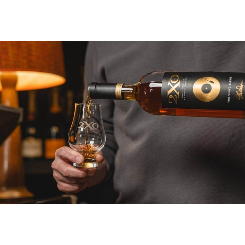 2XO The Vinyl Blend Kentucky Straight Bourbon Whiskey