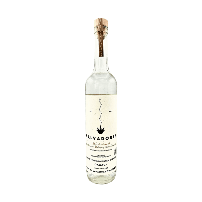 Salvadores Pechuga y Mole Coloradito Mezcal Artesanal